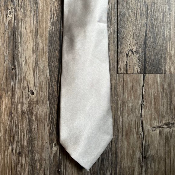 Steven Land Silver Grey 100% Hand Made Silk Mens Neck Tie - Picture 1 of 1